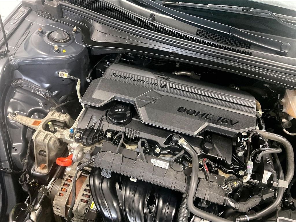Used 2023 Gray Hyundai SEL image 34