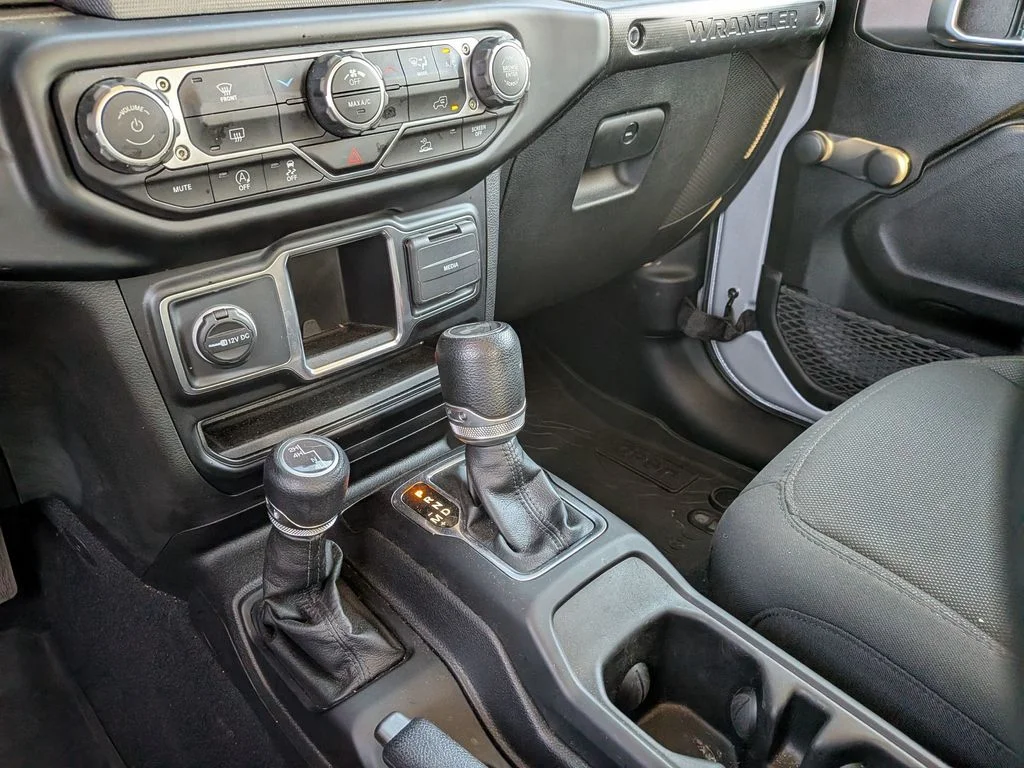 Used 2023 Silver Jeep Sport image 23