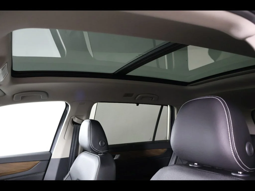 New 2026 Gray Volkswagen 2.0T SE w/Technology image 14