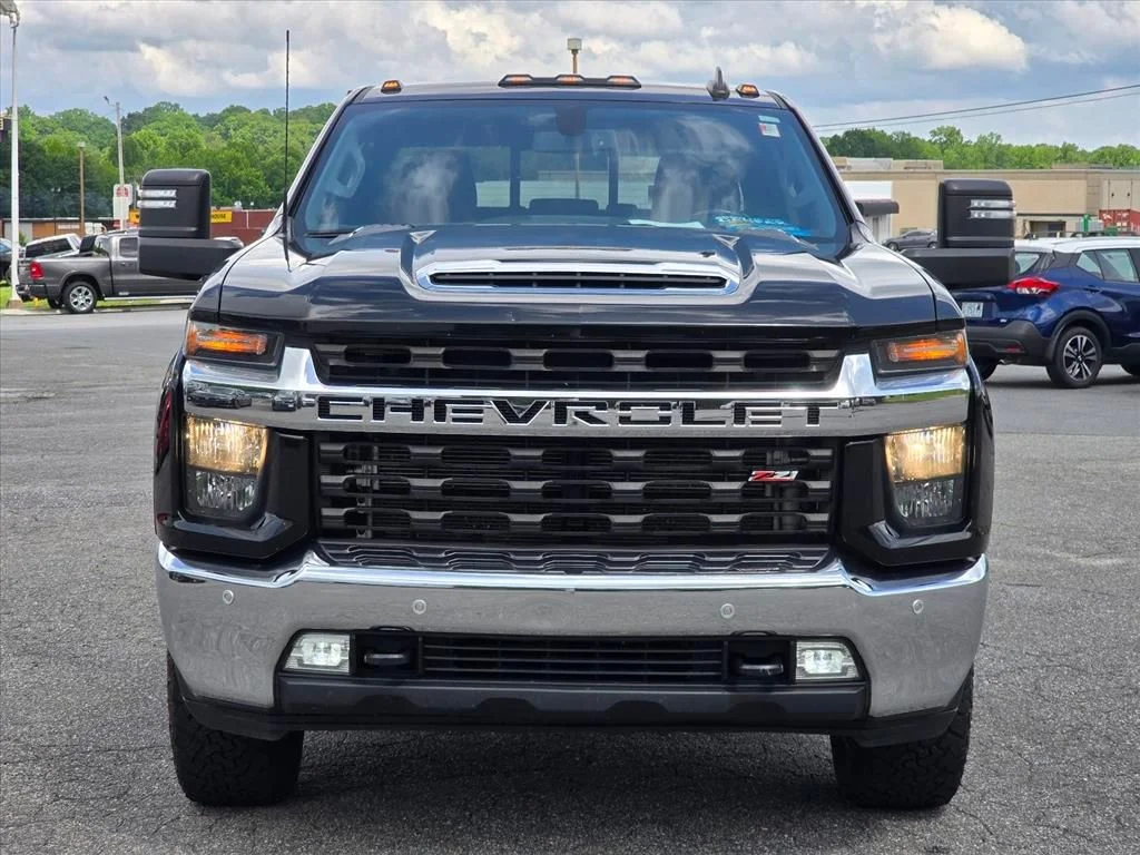 Used 2020 Black Chevrolet LT image 22