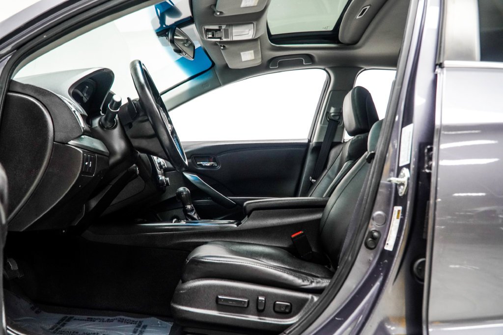 Used 2018 Gray Acura Technology Package image 40