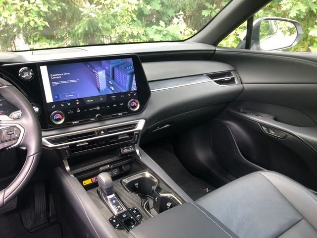 Used 2025 White Pearl Lexus 350 Premium image 37