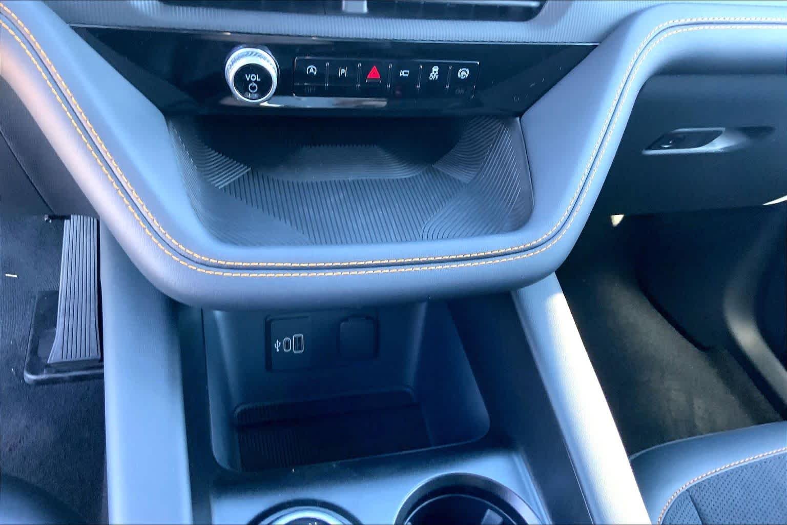 New 2026 Vapor Blue Metallic Ford Tremor® image 19