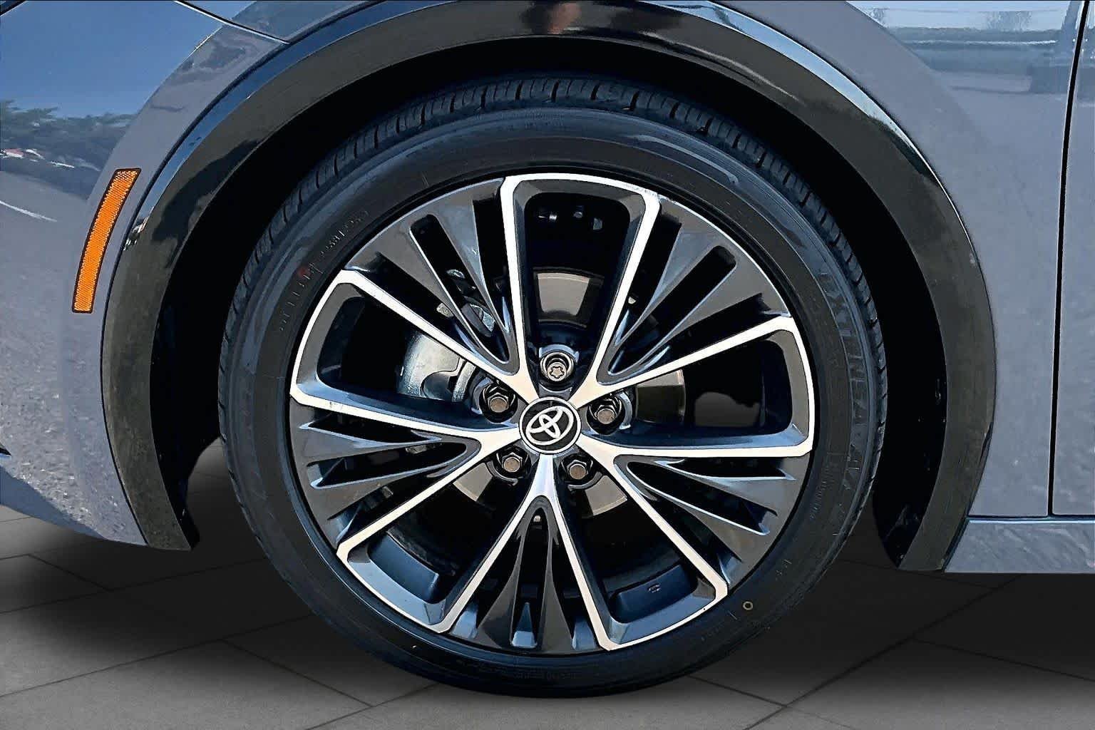 Used 2024 Guardian Gray Toyota XLE image 10