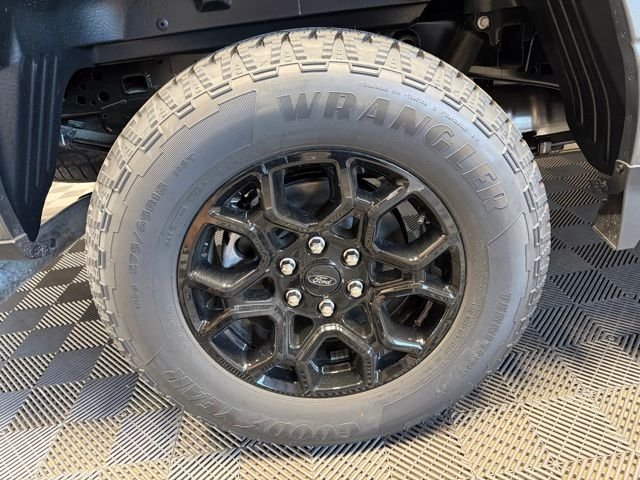 New 2026 Carbonized Gray Metallic Ford XLT image 44