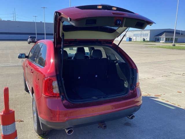 Used 2011 Red Ford Limited image 17