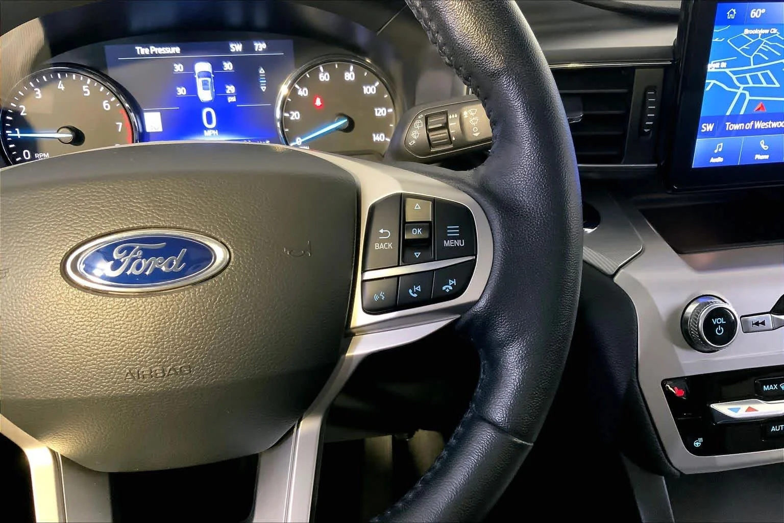 Used 2022 Agate Black Ford XLT image 25