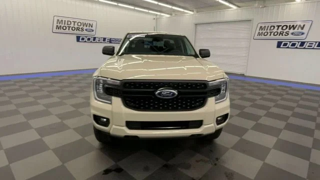 New 2026 Desert Sand Ford XL image 3