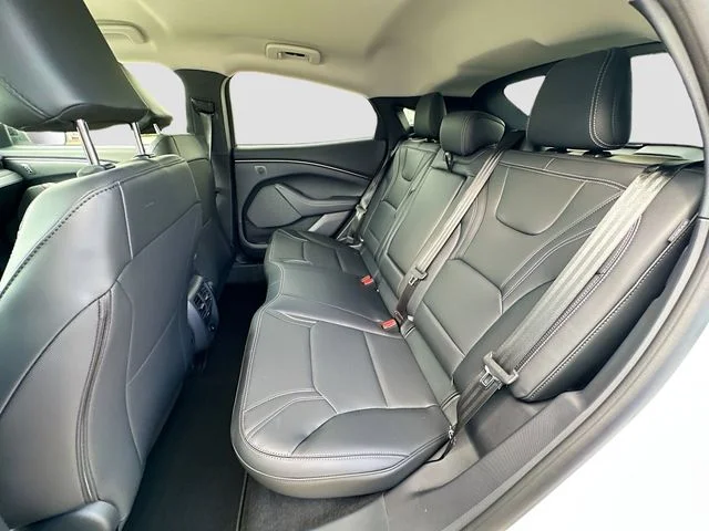 New 2026 White Metallic Ford Premium image 17