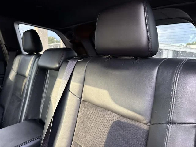 Used 2019 Silver Jeep Altitude image 14