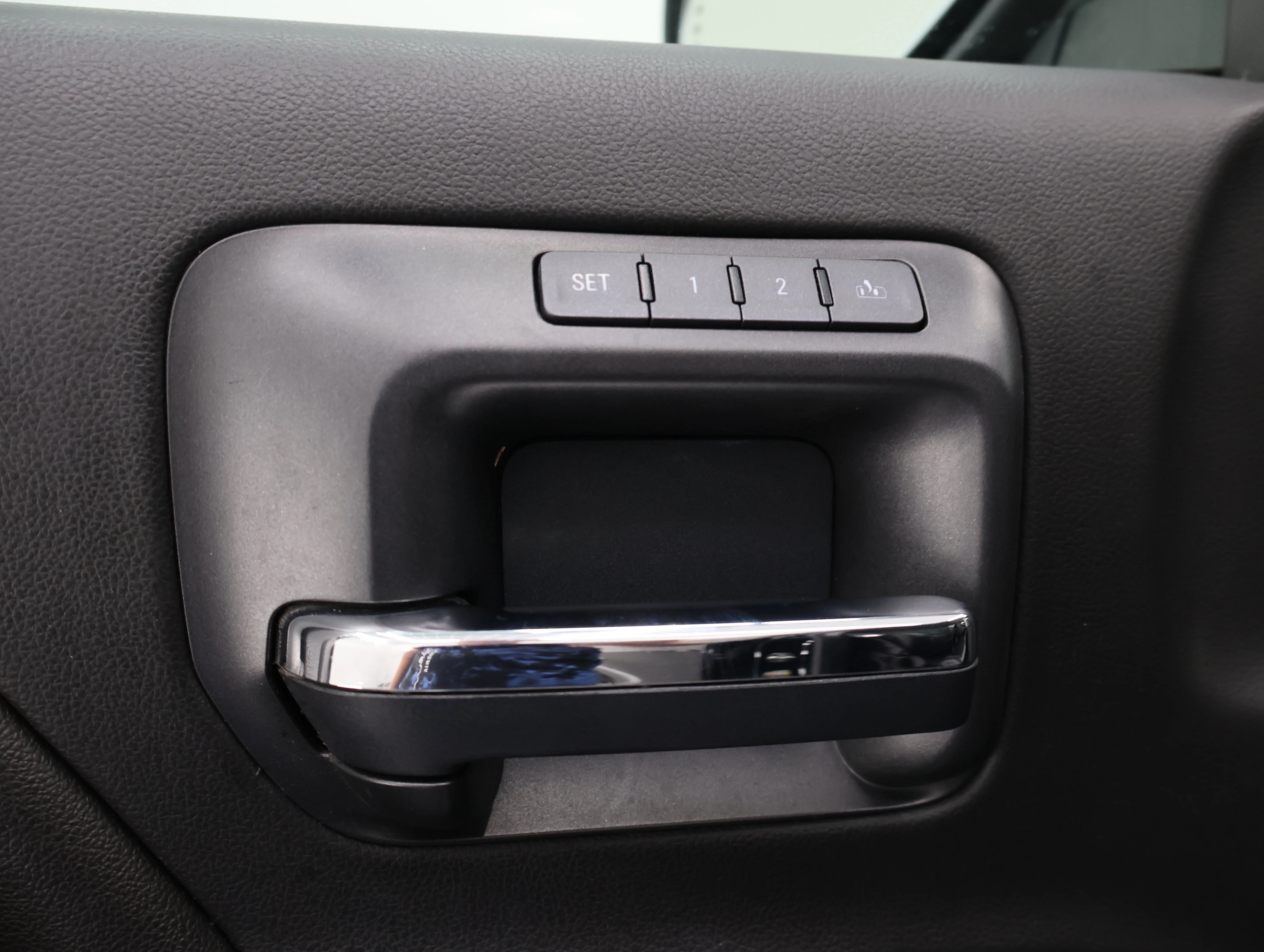 Used 2017 Onyx Black GMC SLT image 36