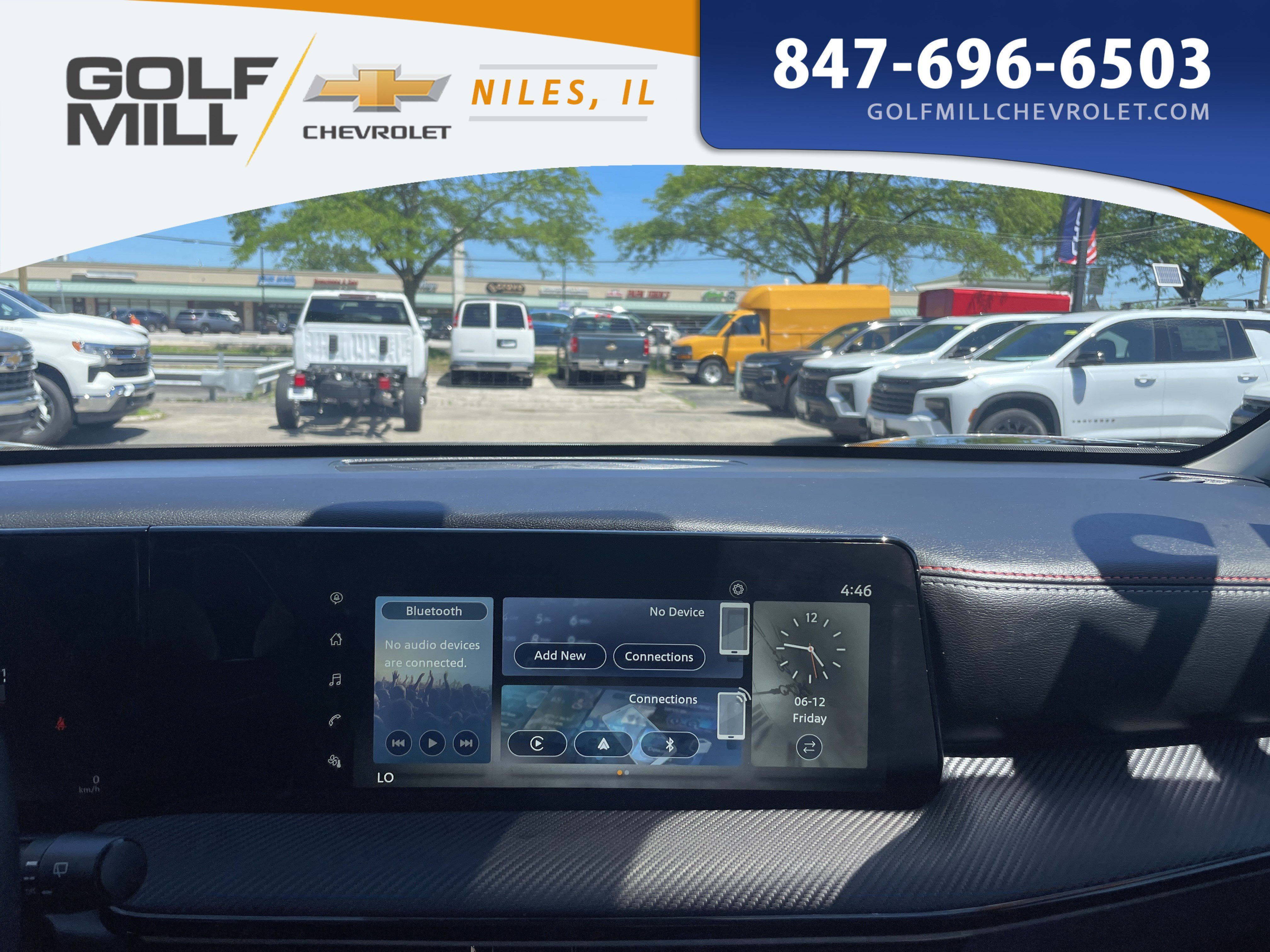 Used 2025 Super Black Nissan SR image 19
