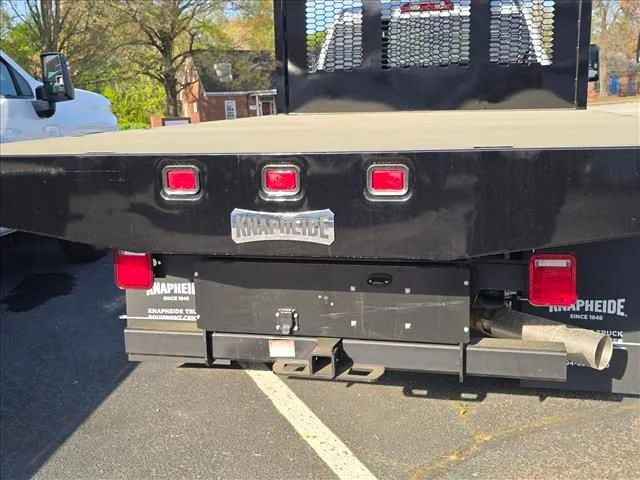 New 2026 Summit White Chevrolet Work Truck image 19