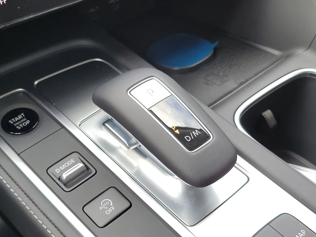New 2027 MINERAL BLACK INFINITI Luxe FWD image 21