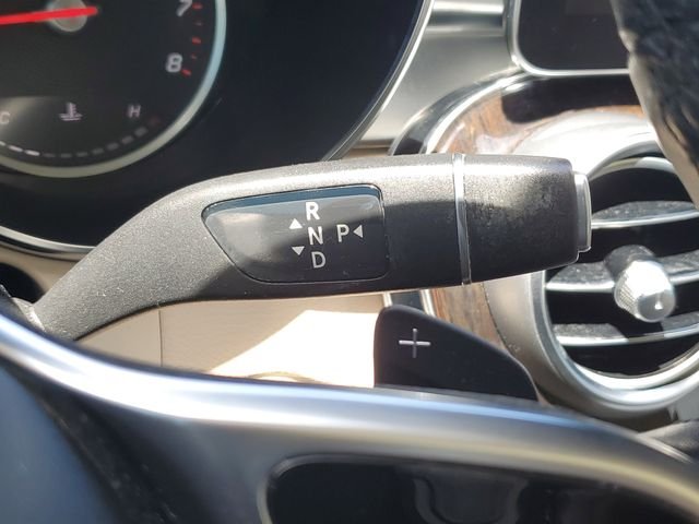 Used 2021  Mercedes-Benz GLC 300 image 19