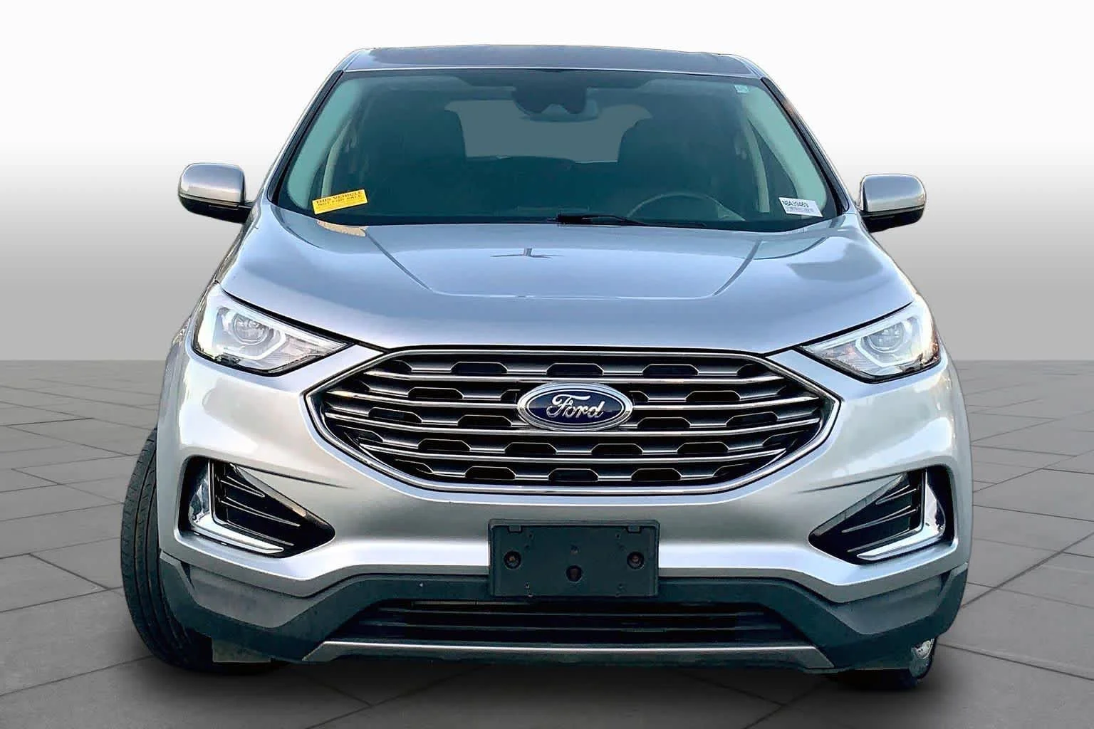Used 2022 Iconic Silver Metallic Ford SEL image 4