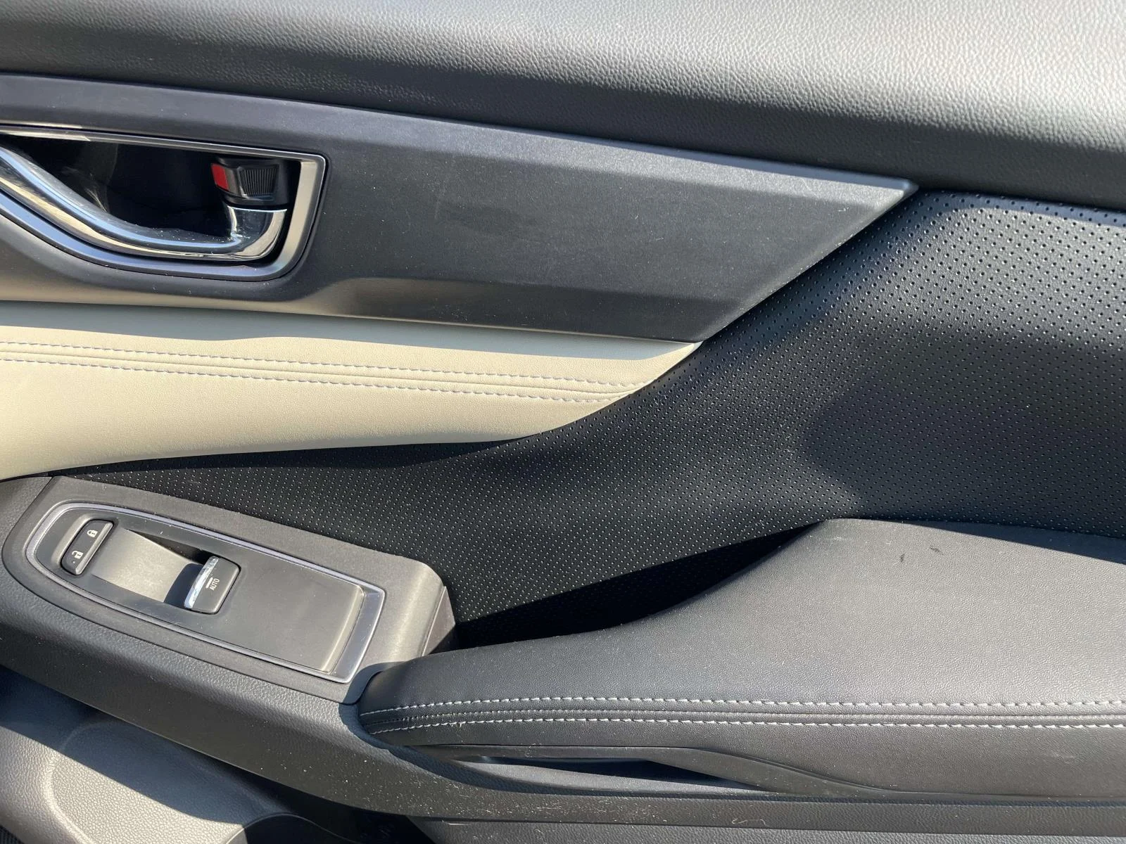 Used 2022 Gray Subaru Limited image 8