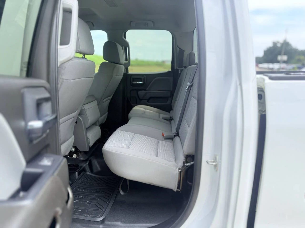Used 2017 White Chevrolet Work Truck 4x2 4dr Double Cab 6.5 ft. SB image 12