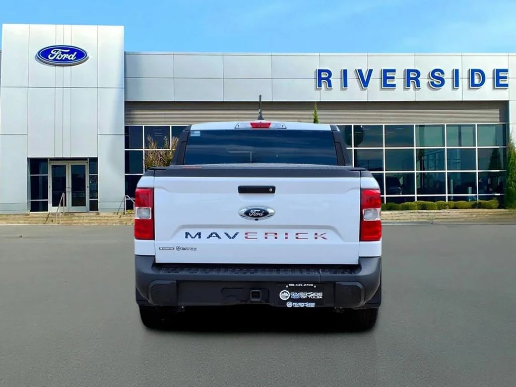 Used 2024 White Ford XLT image 6