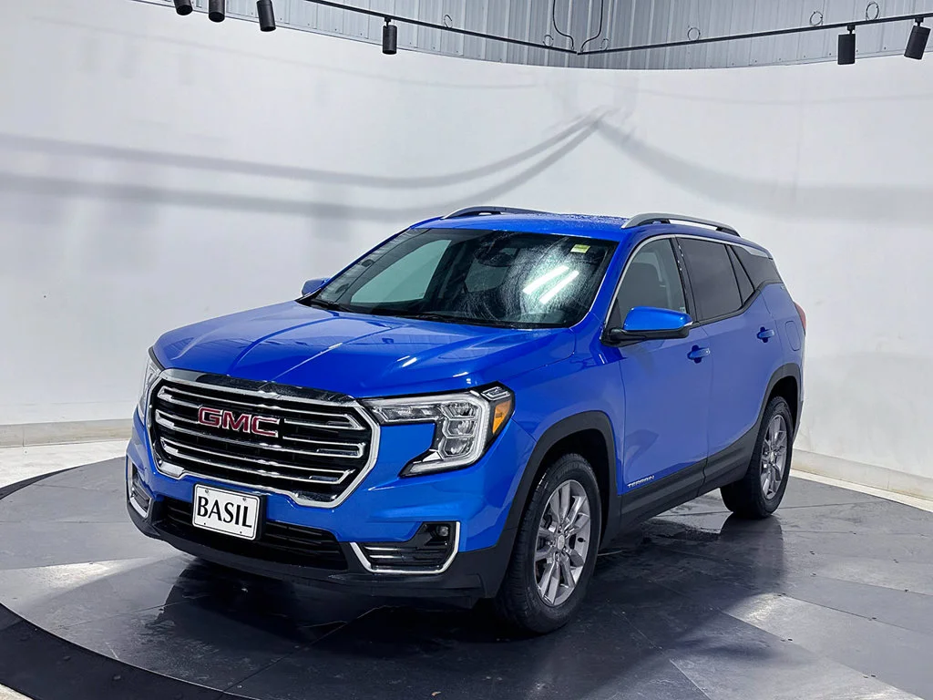 Used 2024 Blue GMC SLT image 8