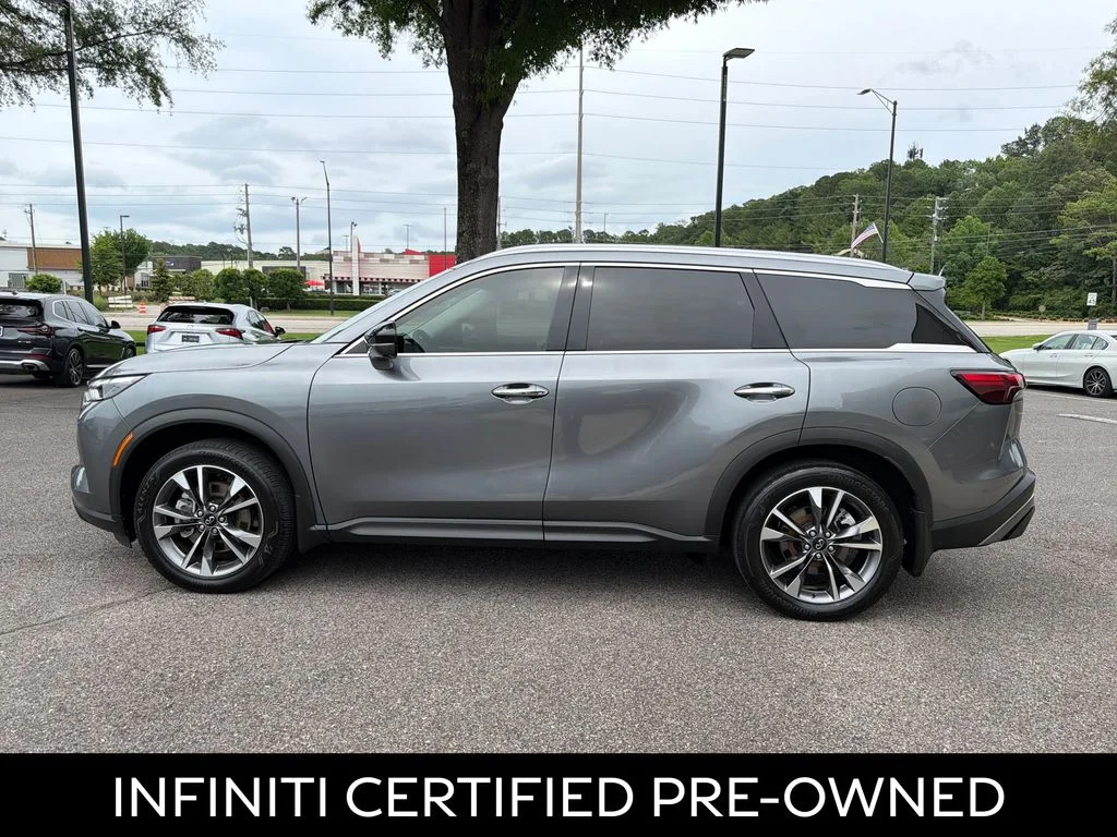 Certified Used 2023 Graphite Shadow INFINITI LUXE image 14