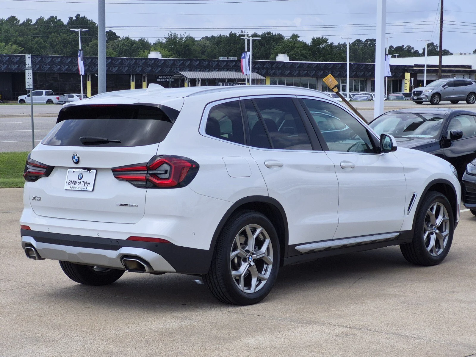 Certified Used 2024 Alpine White BMW sDrive30i image 4