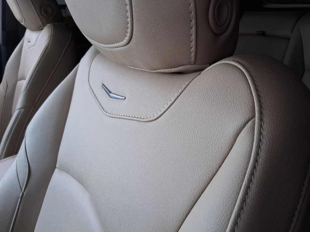 Used 2024 Crystal White Tricoat Cadillac Luxury image 20