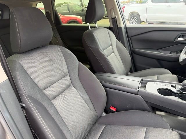 Used 2024 Gray Nissan SV image 13