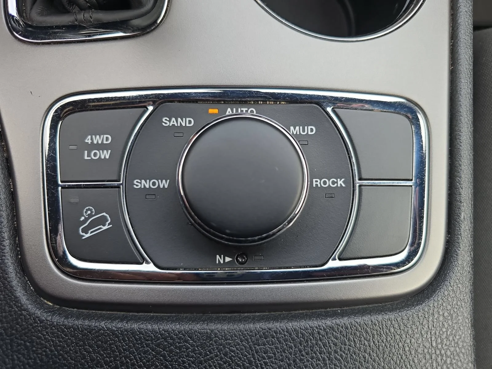 Used 2019 White Jeep Upland image 17