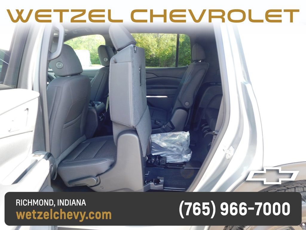 2027 Chevrolet Traverse LT - Photo 32