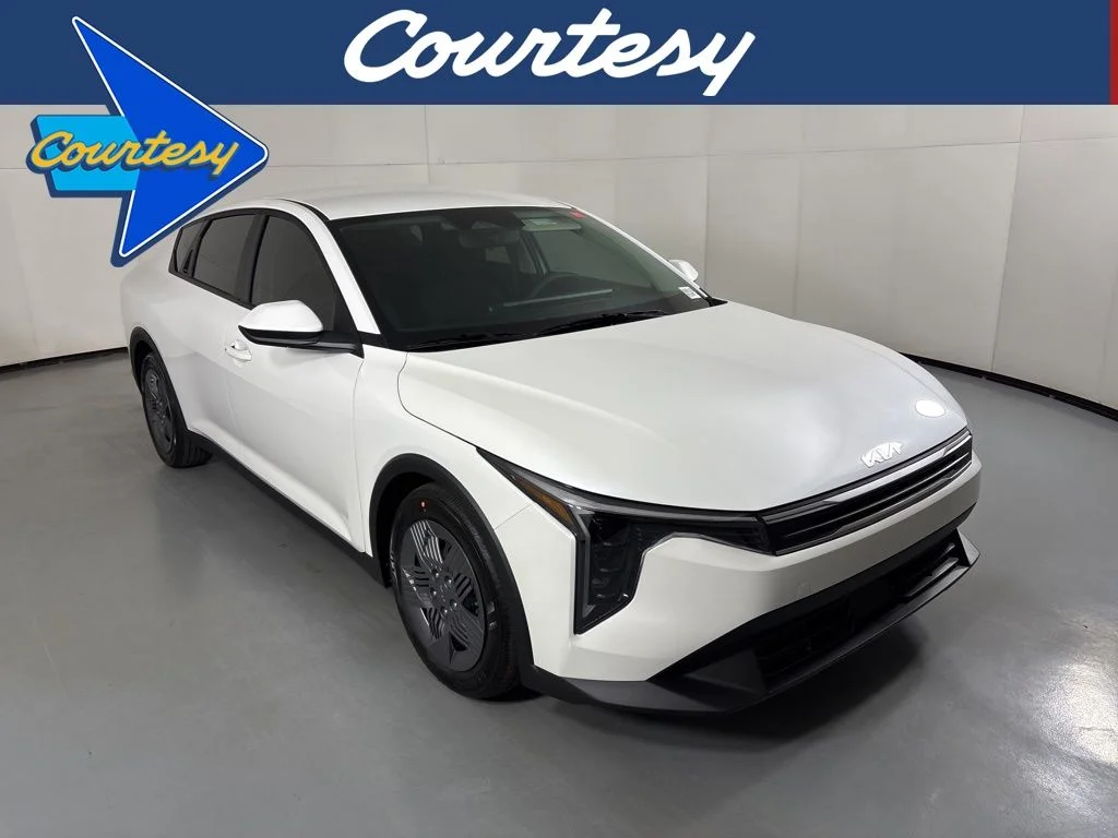 2026 Kia K4 LX AT's photo