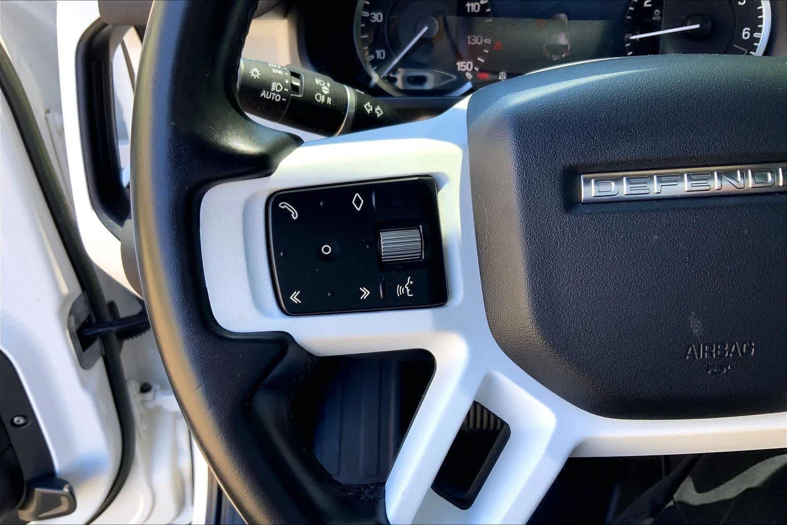 Used 2023 Fuji White Land Rover S image 22