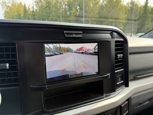 Certified Used 2025 Oxford White Ford XLT image 16