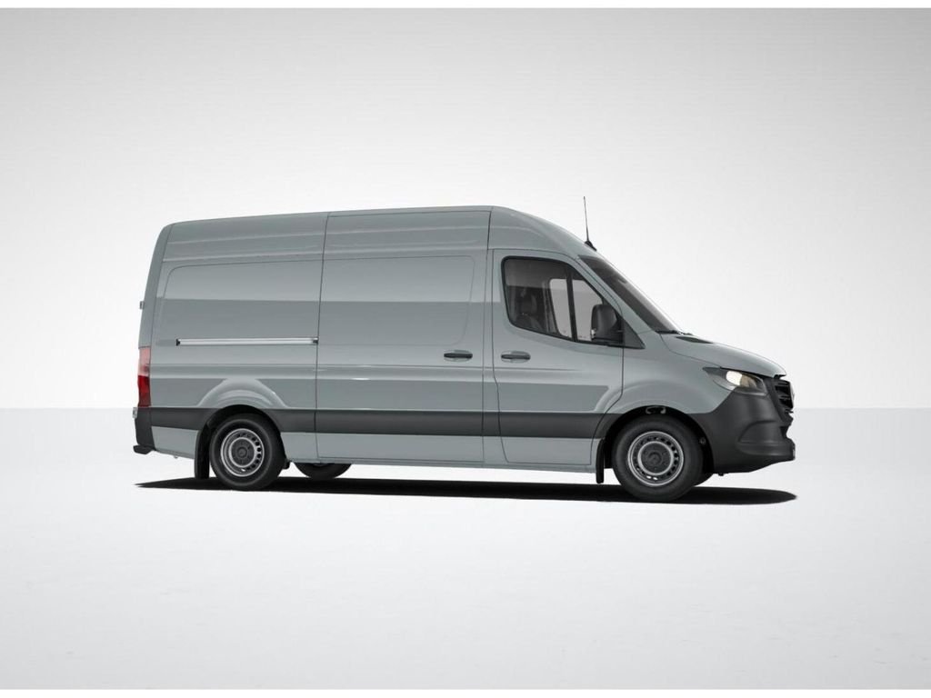 New 2025  Mercedes-Benz Cargo 144 WB image 14