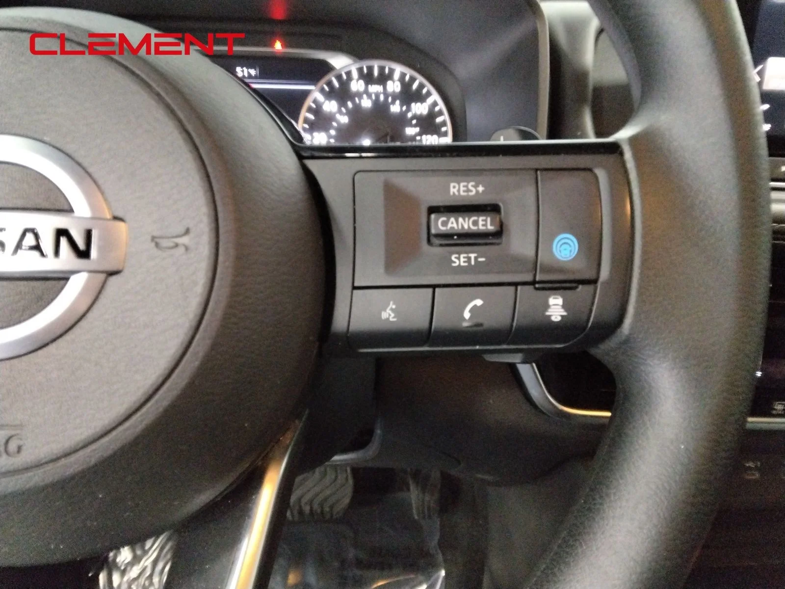2021 Nissan Rogue SV - Photo 13