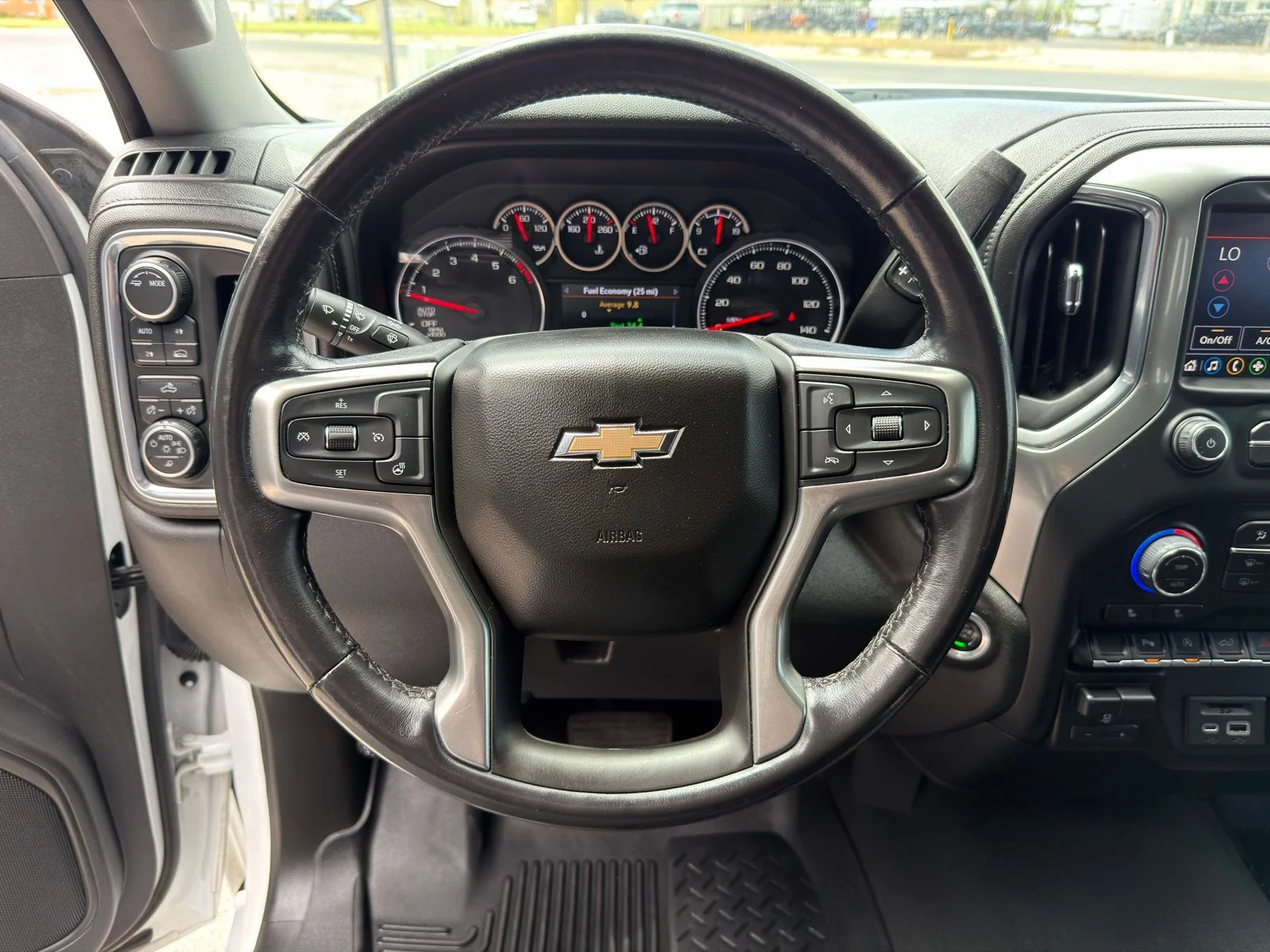 Used 2022 White Chevrolet LT image 20