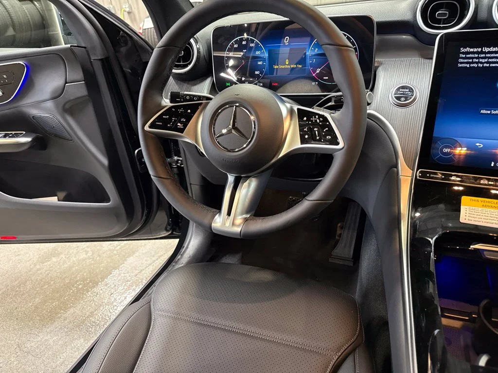 Used 2027 Black Mercedes-Benz GLC 300 image 23