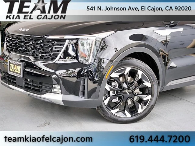 Used 2026 Black Kia EX image 3