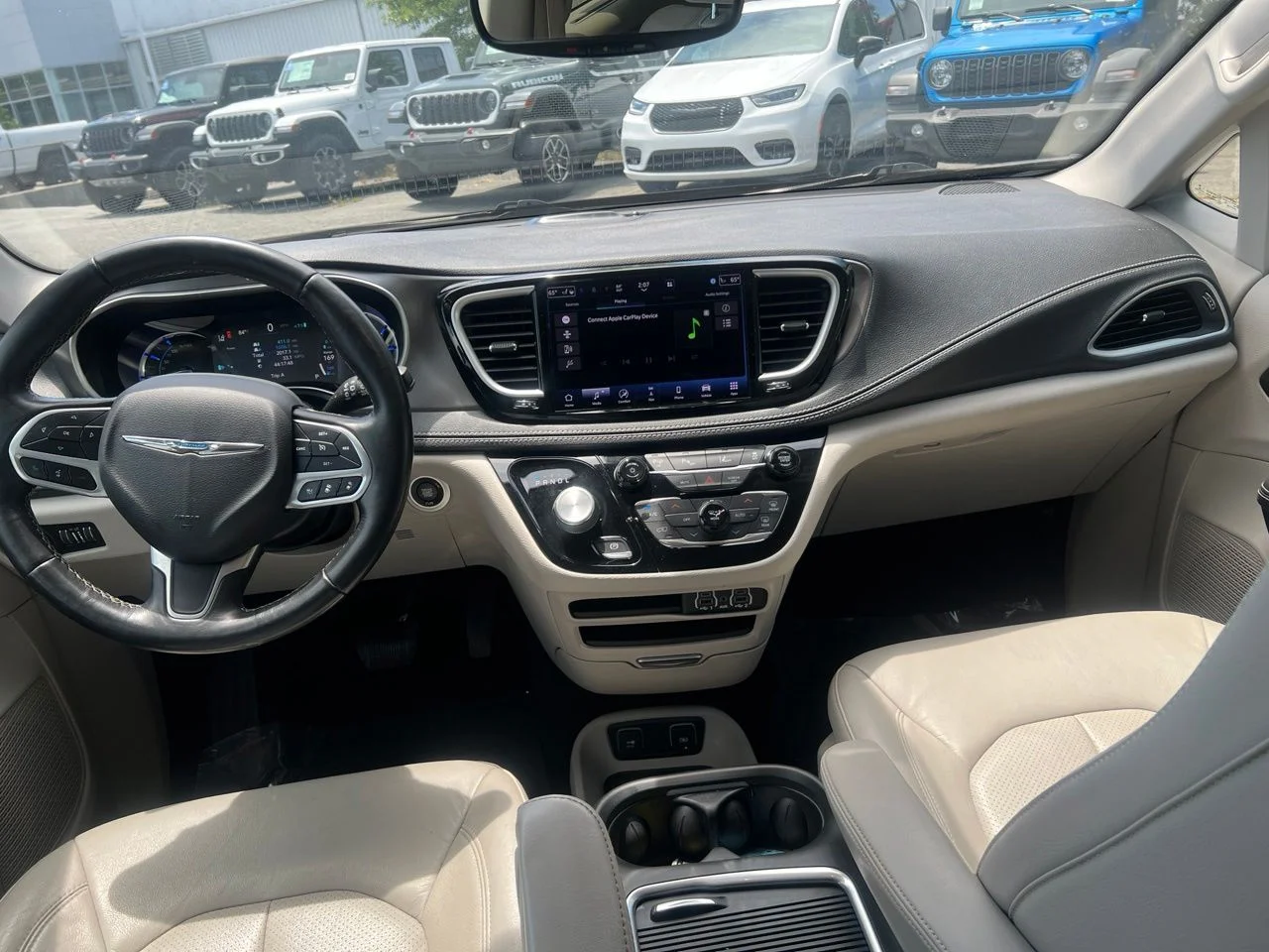Used 2021 Black Chrysler Touring L image 24