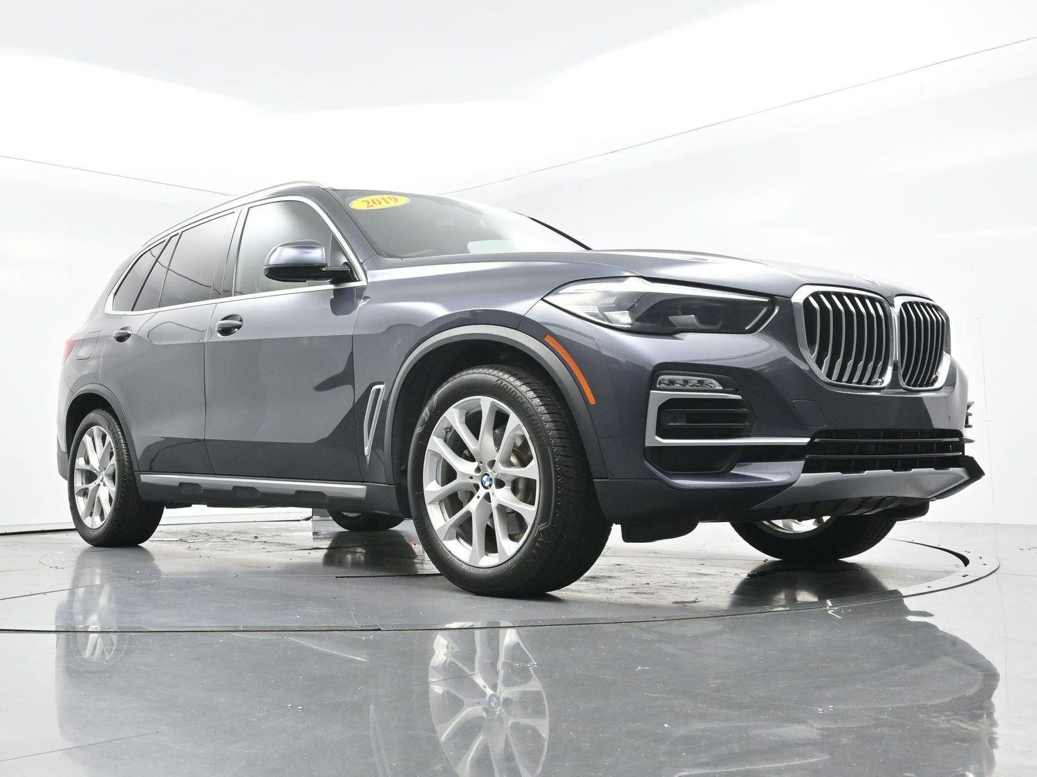 Used 2019 Arctic Gray Metallic BMW xDrive40i image 53