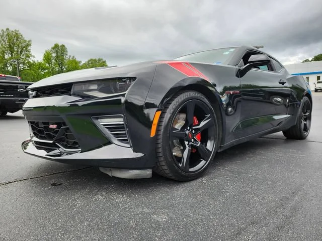 Used 2018 BLACK Chevrolet 1SS image 37