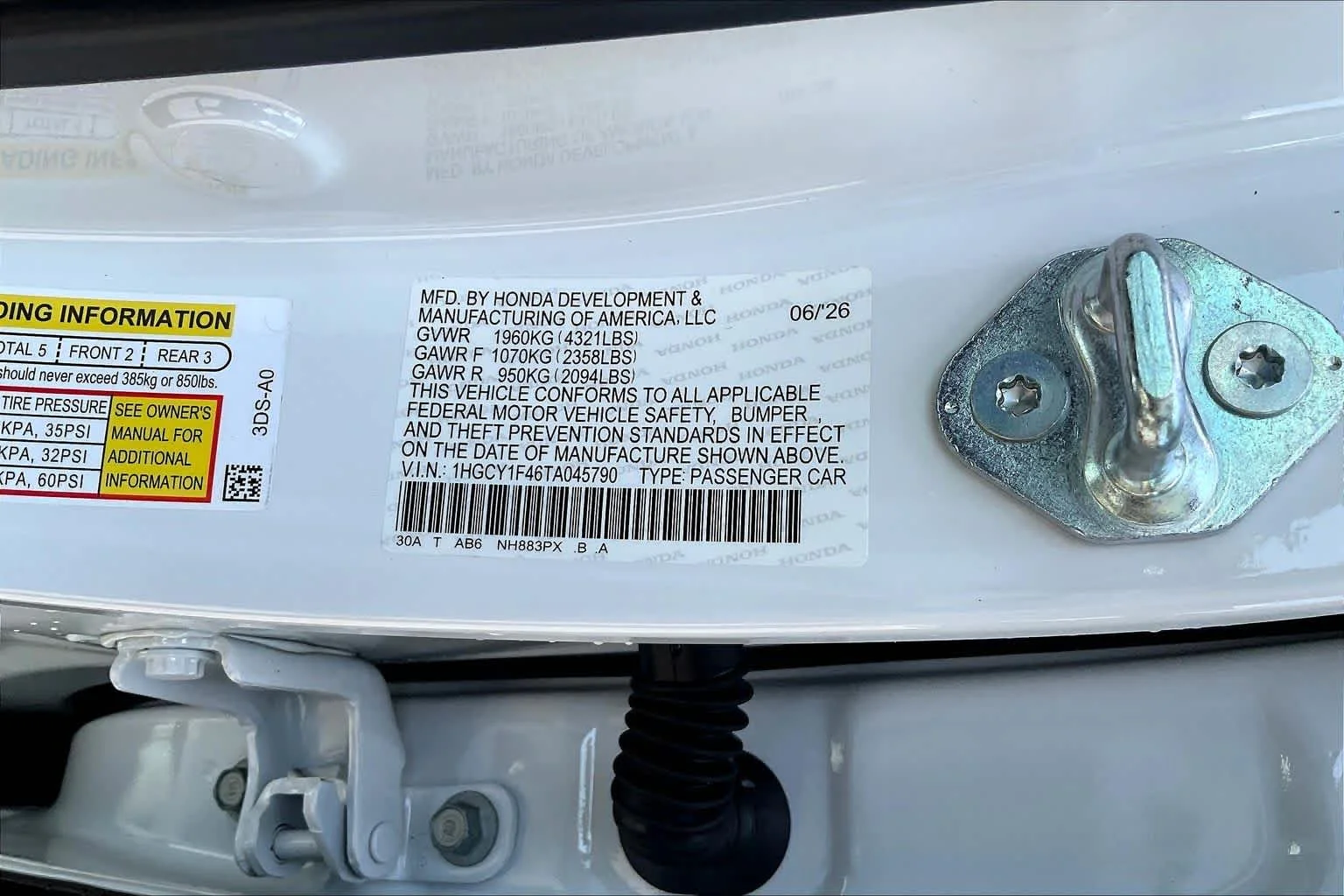New 2026 Platinum White Pearl Honda SE image 19