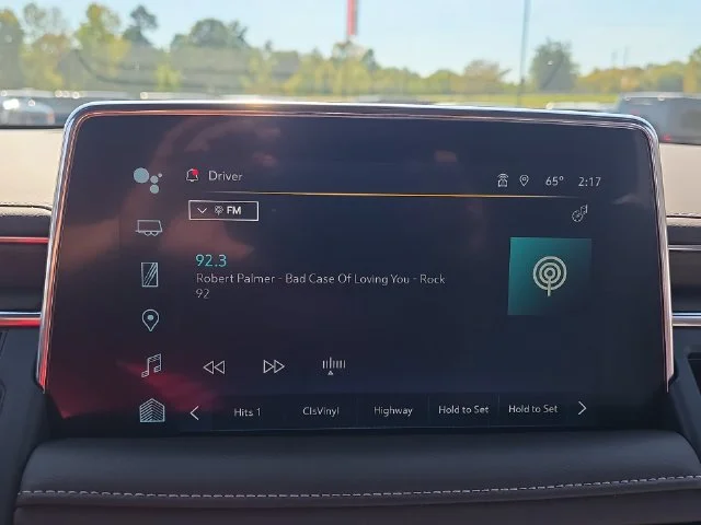 Used 2022 Orange Chevrolet LT image 23