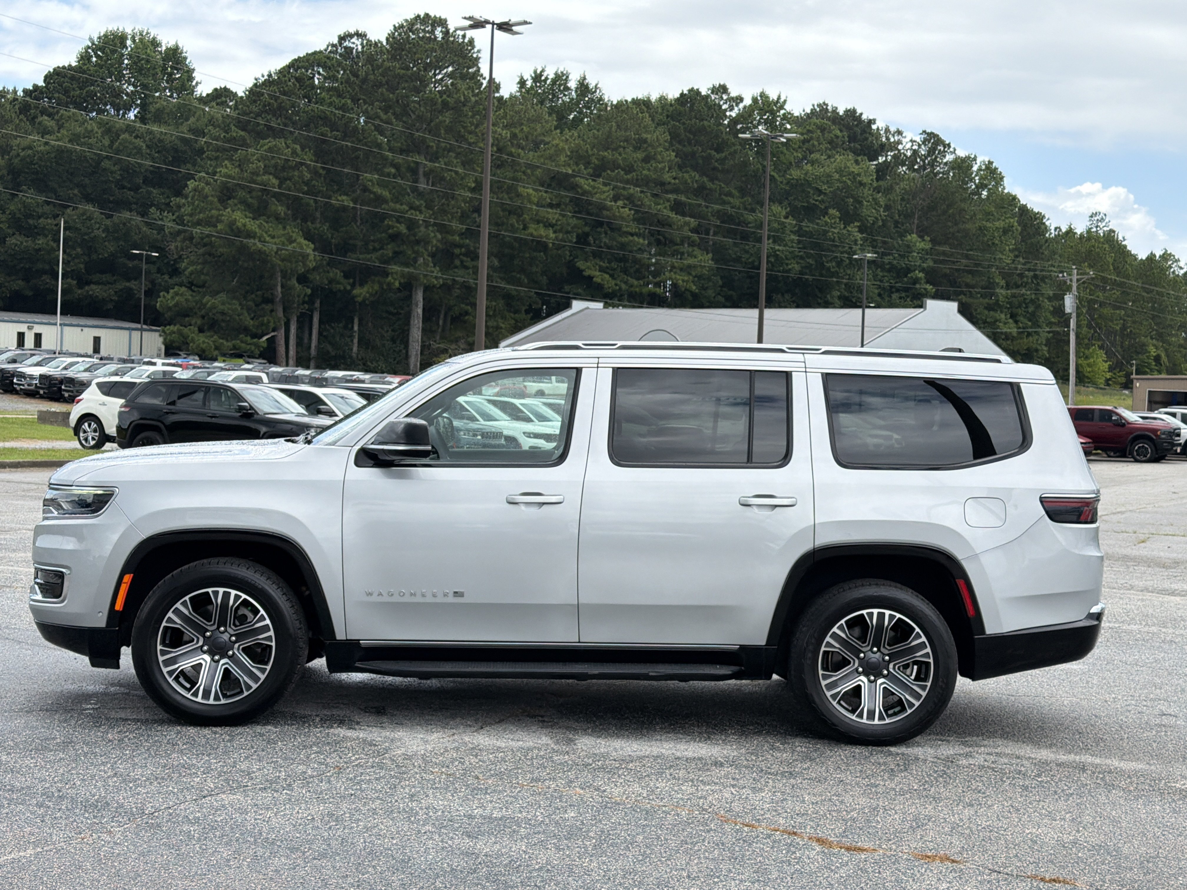 Used 2024 Silver Zynith Jeep Series II image 5