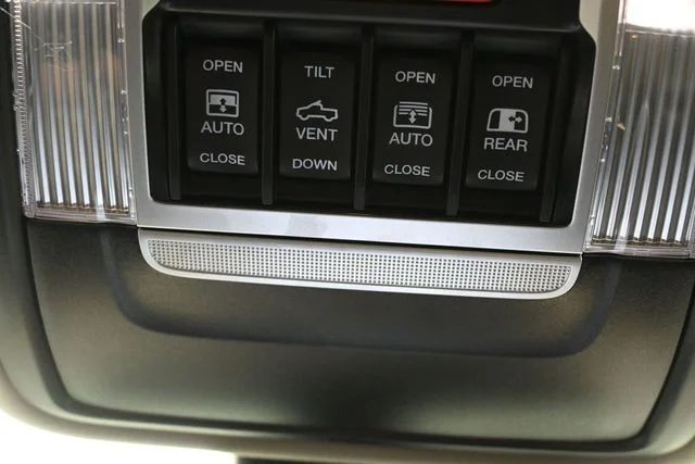 Used 2025 White Ram Limited image 11