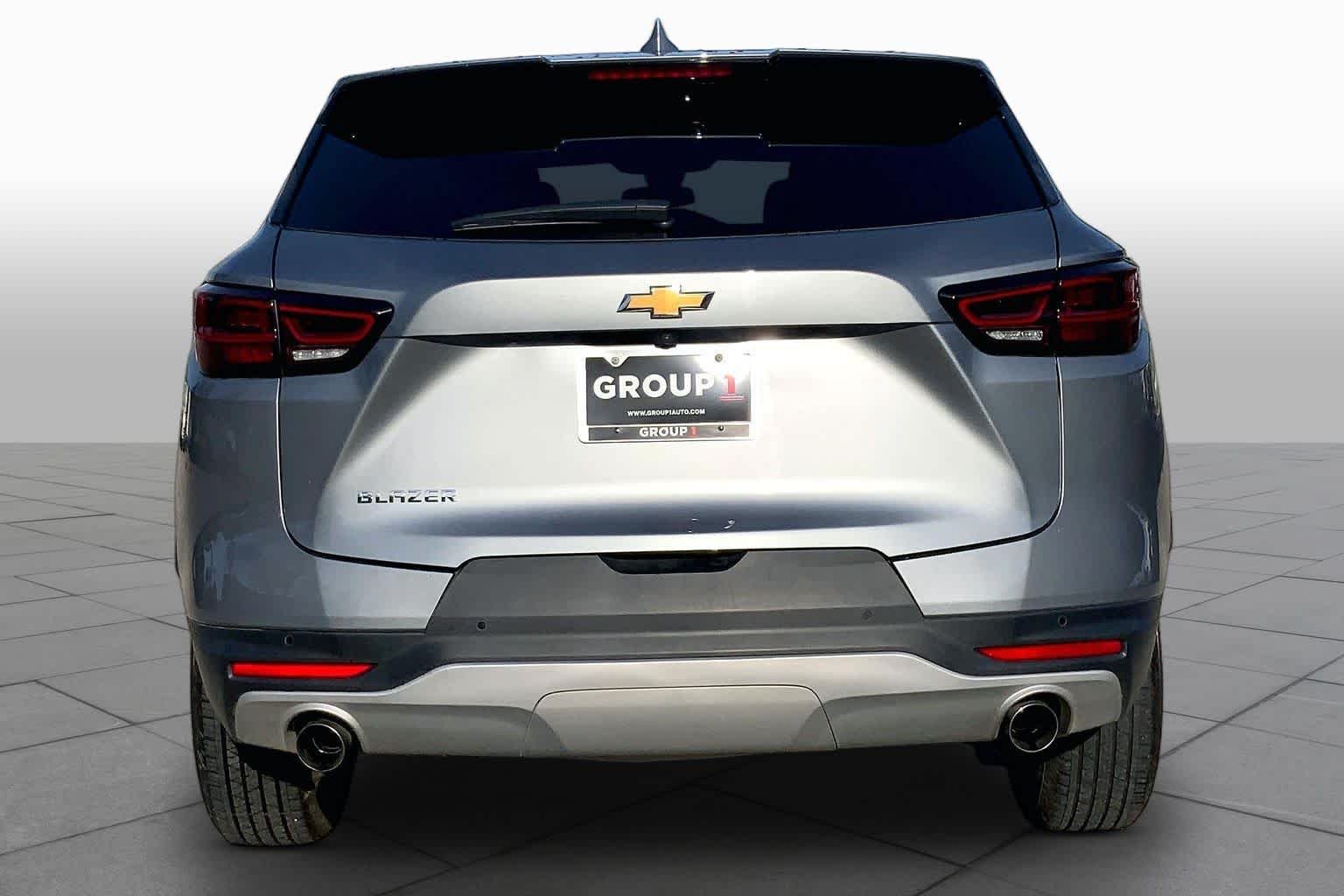Used 2026 Sterling Gray Metallic Chevrolet LT image 5