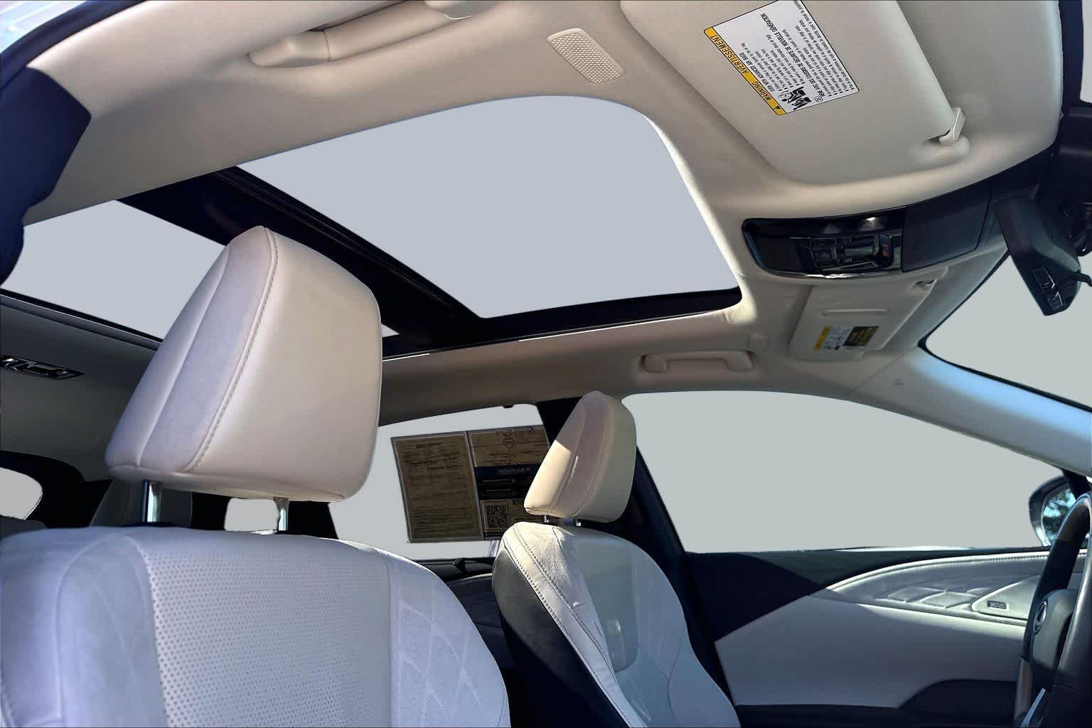 Used 2024 Eminent White Pearl Lexus Luxury image 13