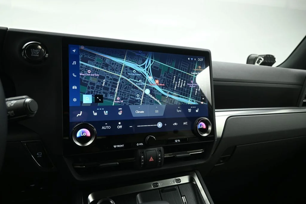Used 2025 Green Lexus 550 Overtrail+ image 12