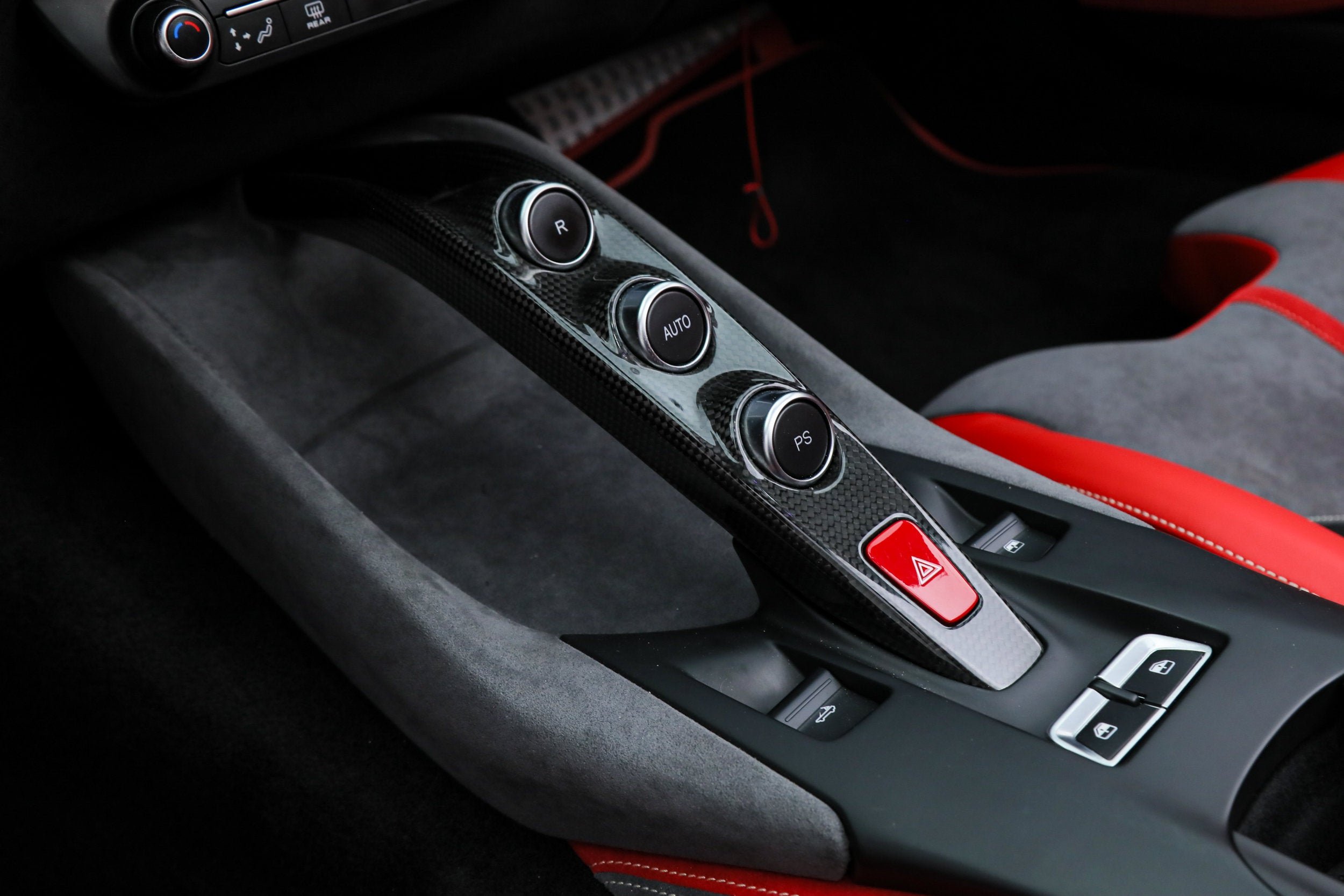 Certified Used 2022 Grigio Medio Ferrari  image 33