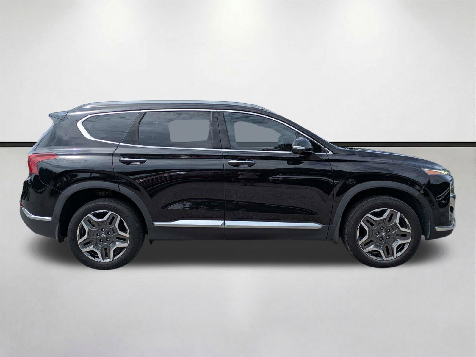 Used 2021 Twilight Black Hyundai Limited image 4
